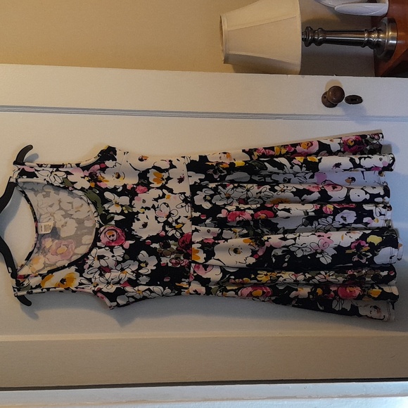 White Mark sleeveless flower pattern dress. Size large. - Picture 1 of 7